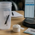 Creatine la meilleure : monohydrate dans un shaker avec dose